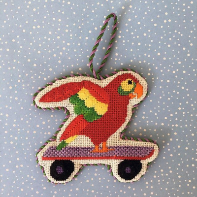 BB 1659 - By the Sea - Parrot on a Skateboard